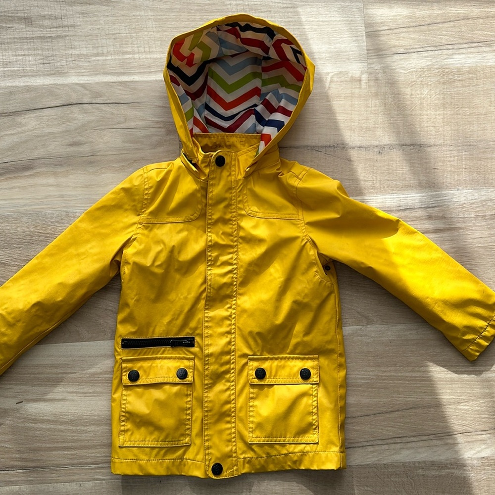 Urban Republic adorable Yellow Rain jacket size 5/6